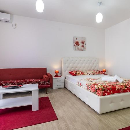 Demiri Apartments Ούλτσιν Εξωτερικό φωτογραφία